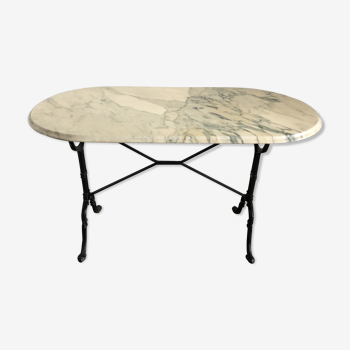 Bistro marble table