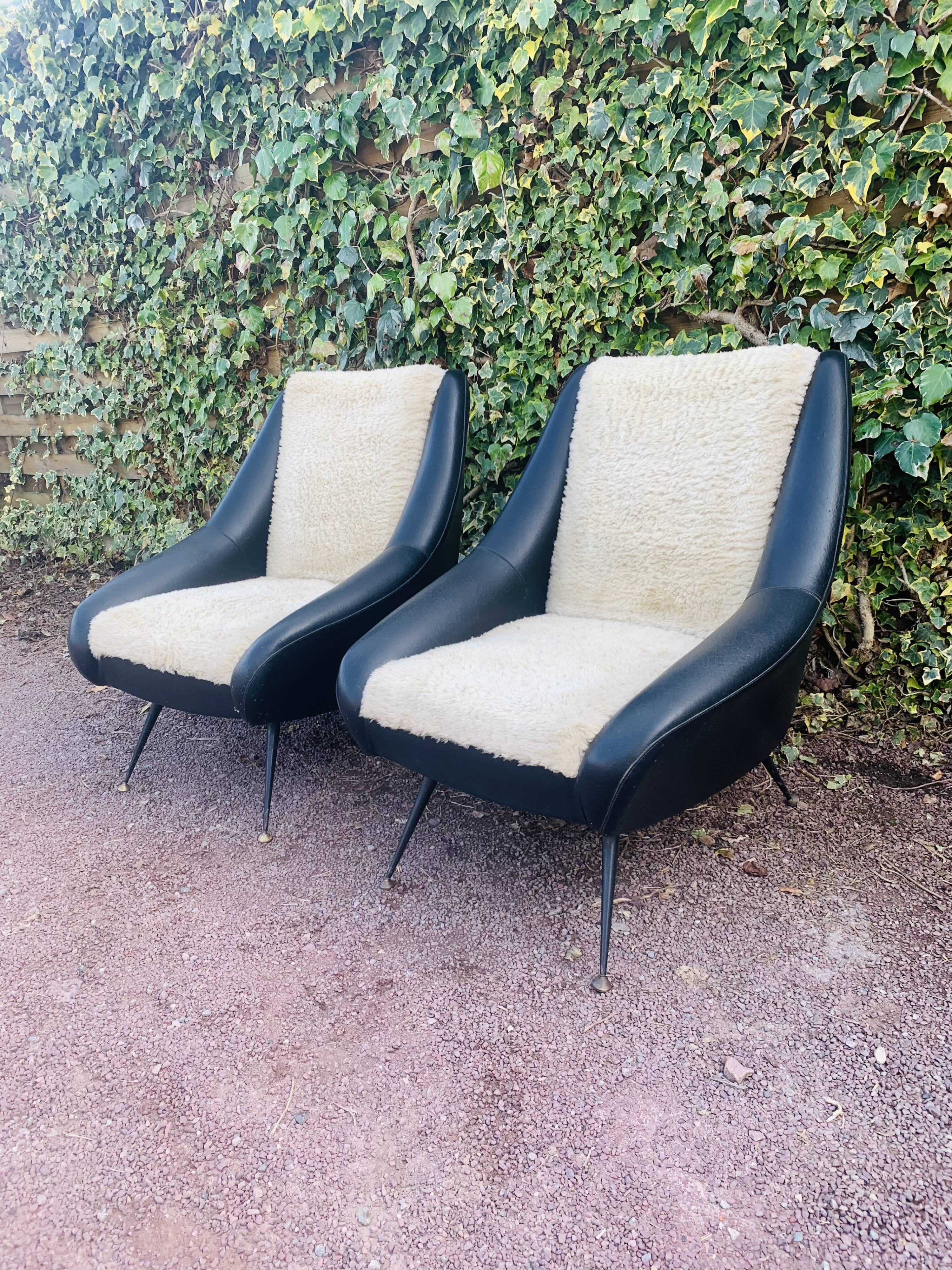 Paire de fauteuils vintage