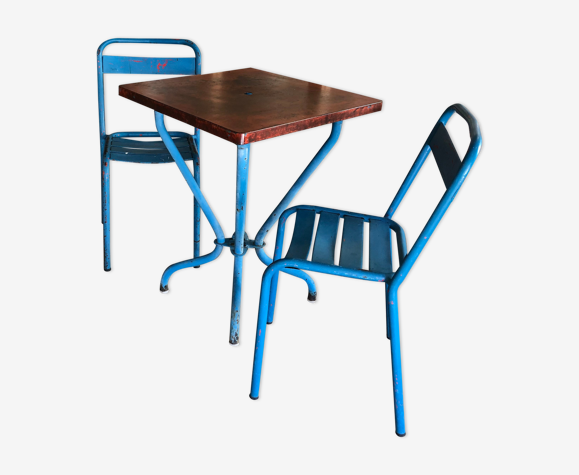 Table avec deux chaises de jardin Tolix