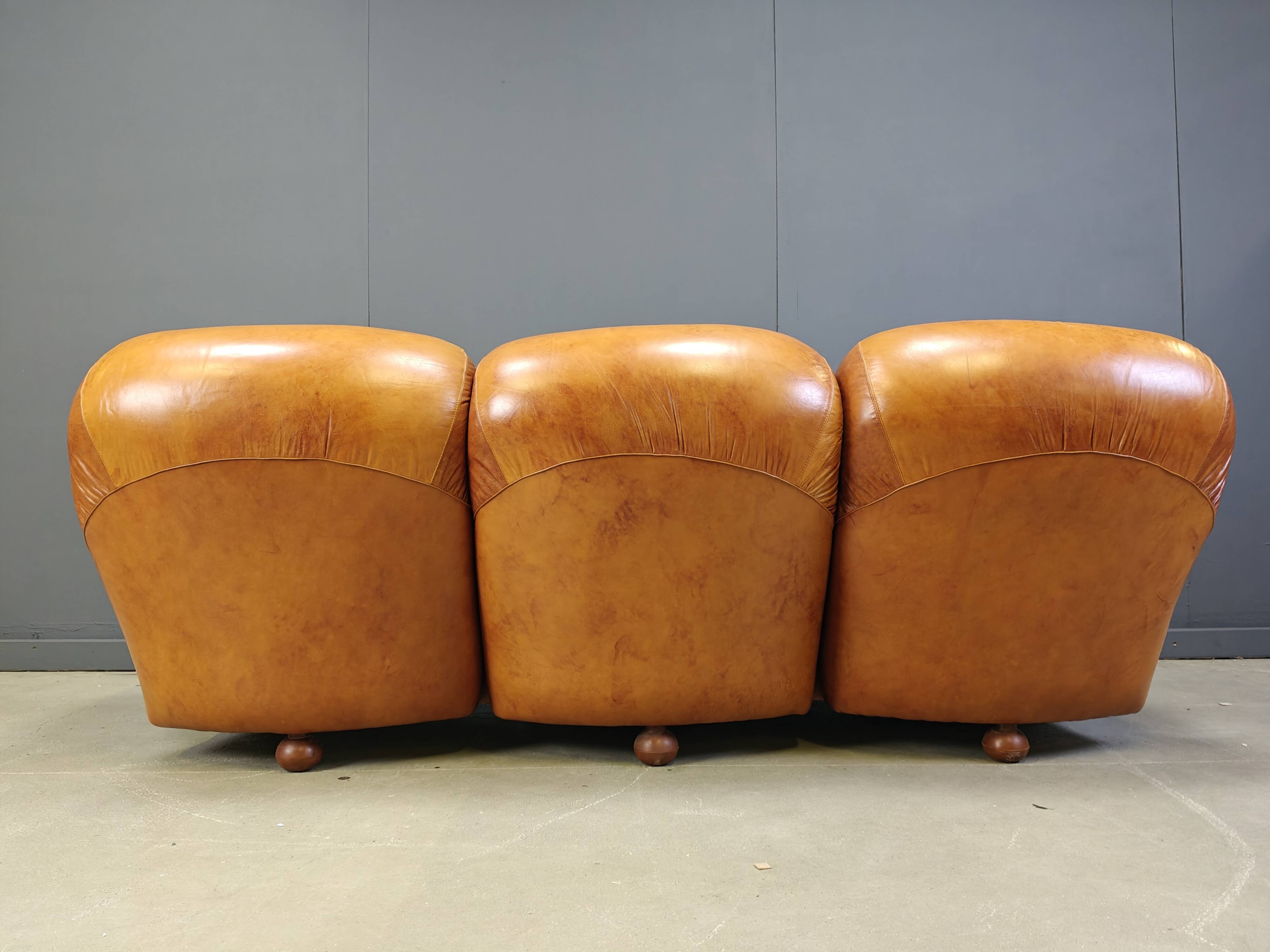 Mid century italian leather 3 seater sofa , 1970s