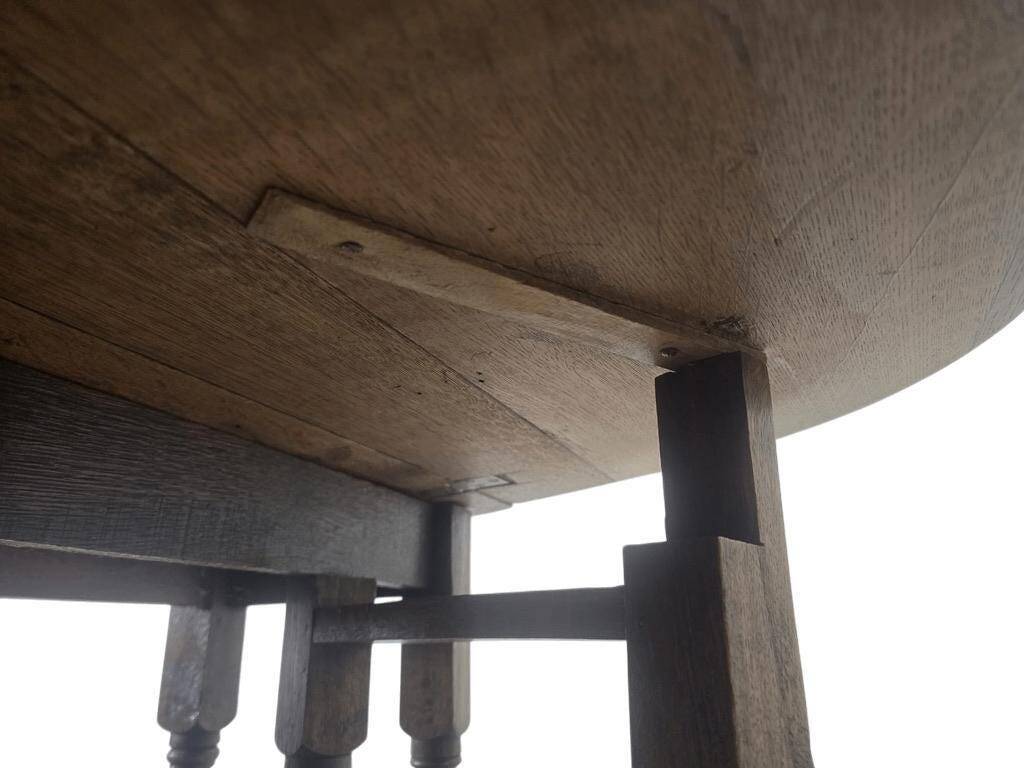 Vintage wooden table (foldable) / drop-leaf table / console