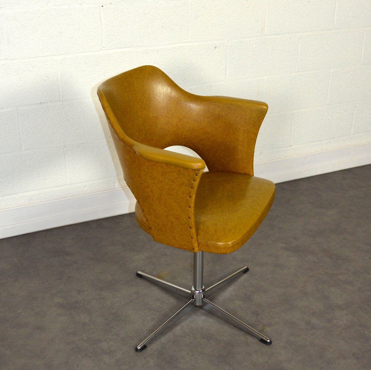 Swivel chair / office vintage 1950 vintage Chair