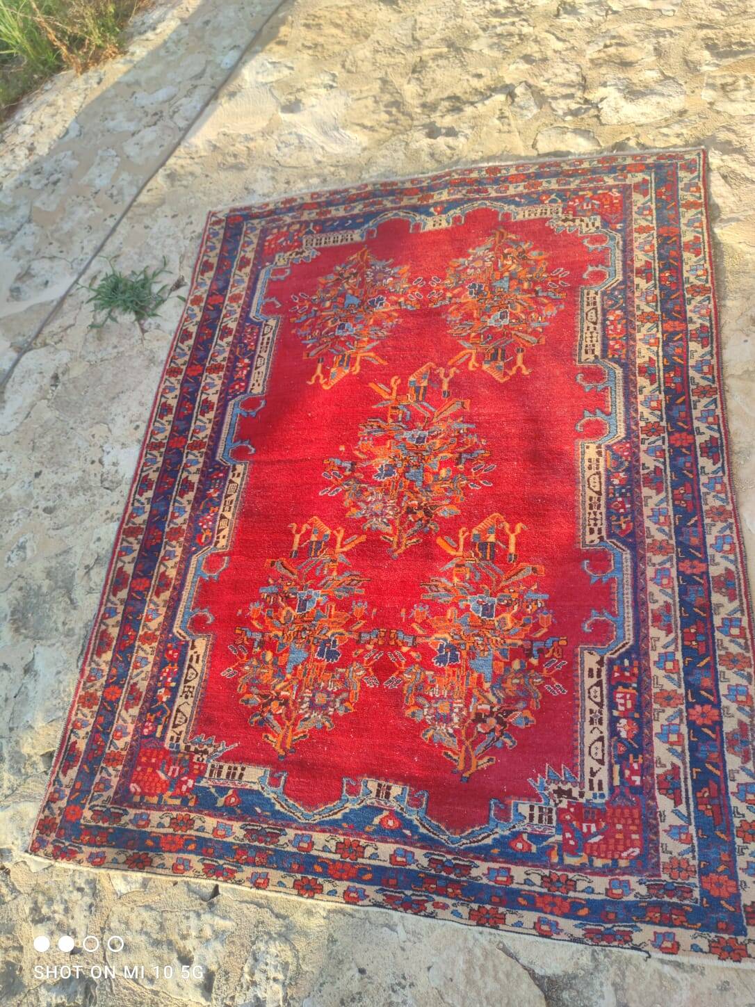 Tapis d'Orient vintage en laine noué main rouge et bleu