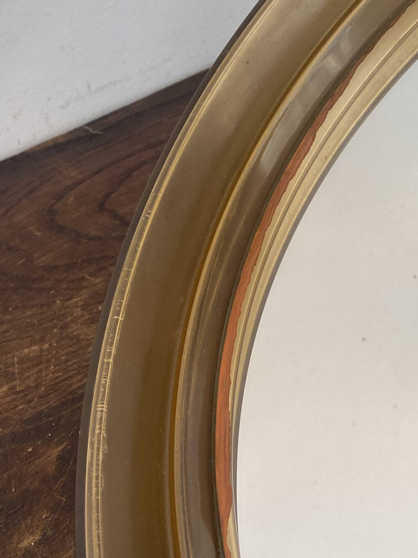 Miroir circulaire en plastique, brun fumé, années 70