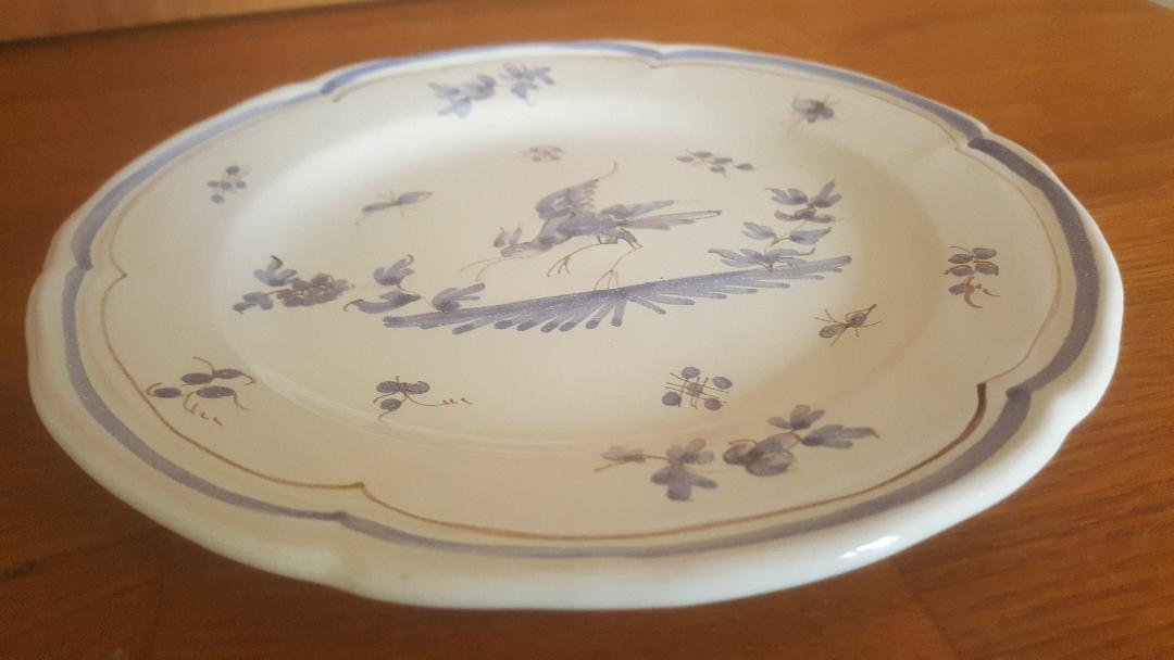 Plate in faience of Moustiers Martres Tolosane