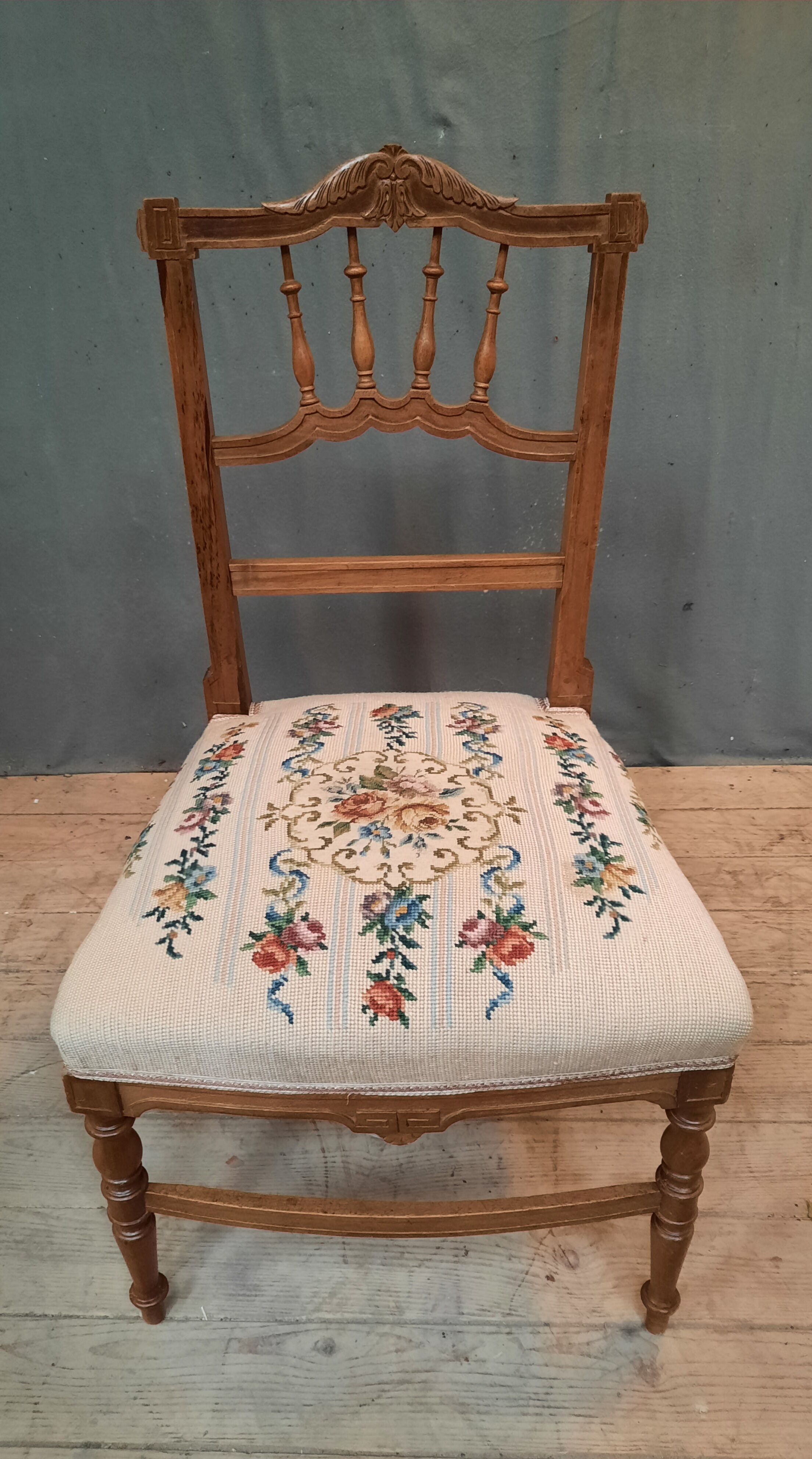 Upholstered low chair