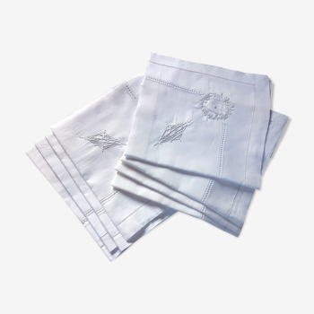 8 serviettes pur fil brodées et monogrammées MR