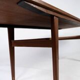 Table basse en teck avec étagère, de design danois des années 1960