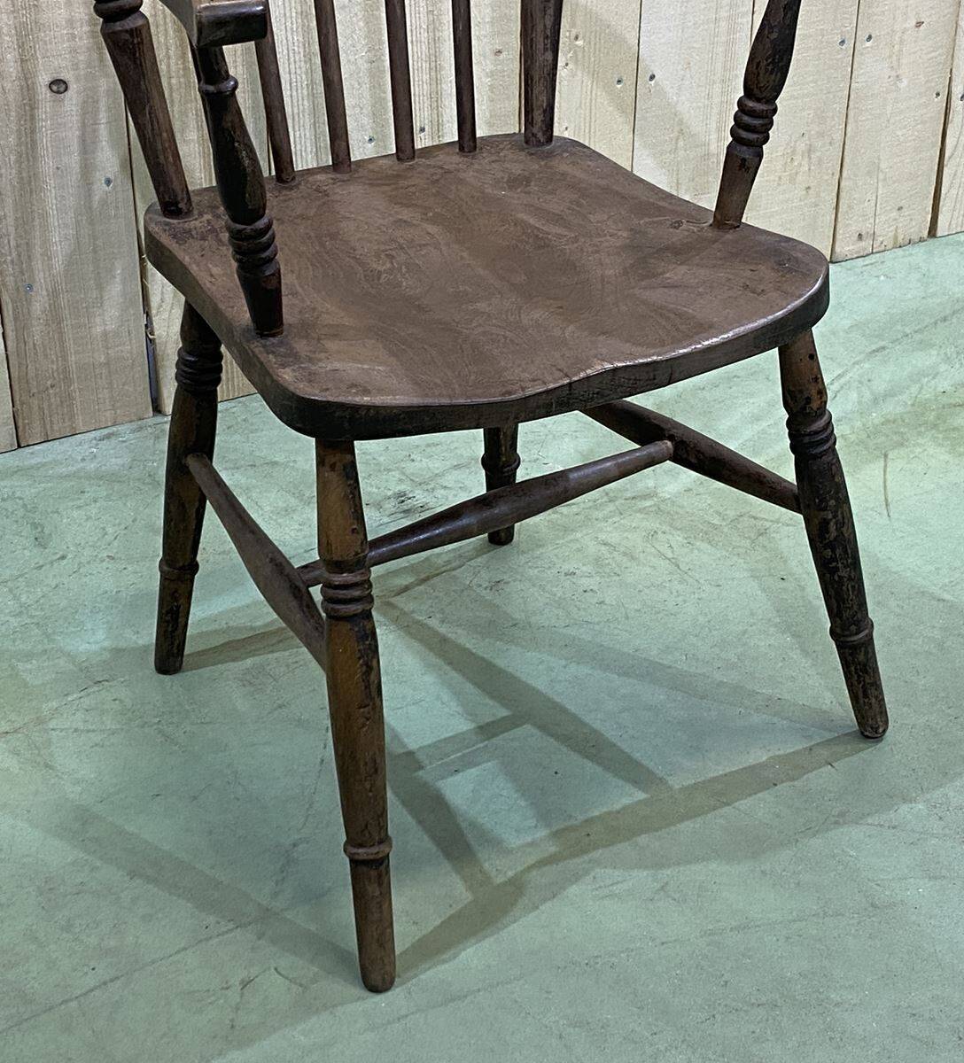 Fauteuil anglais en orme de la fin du XIXème