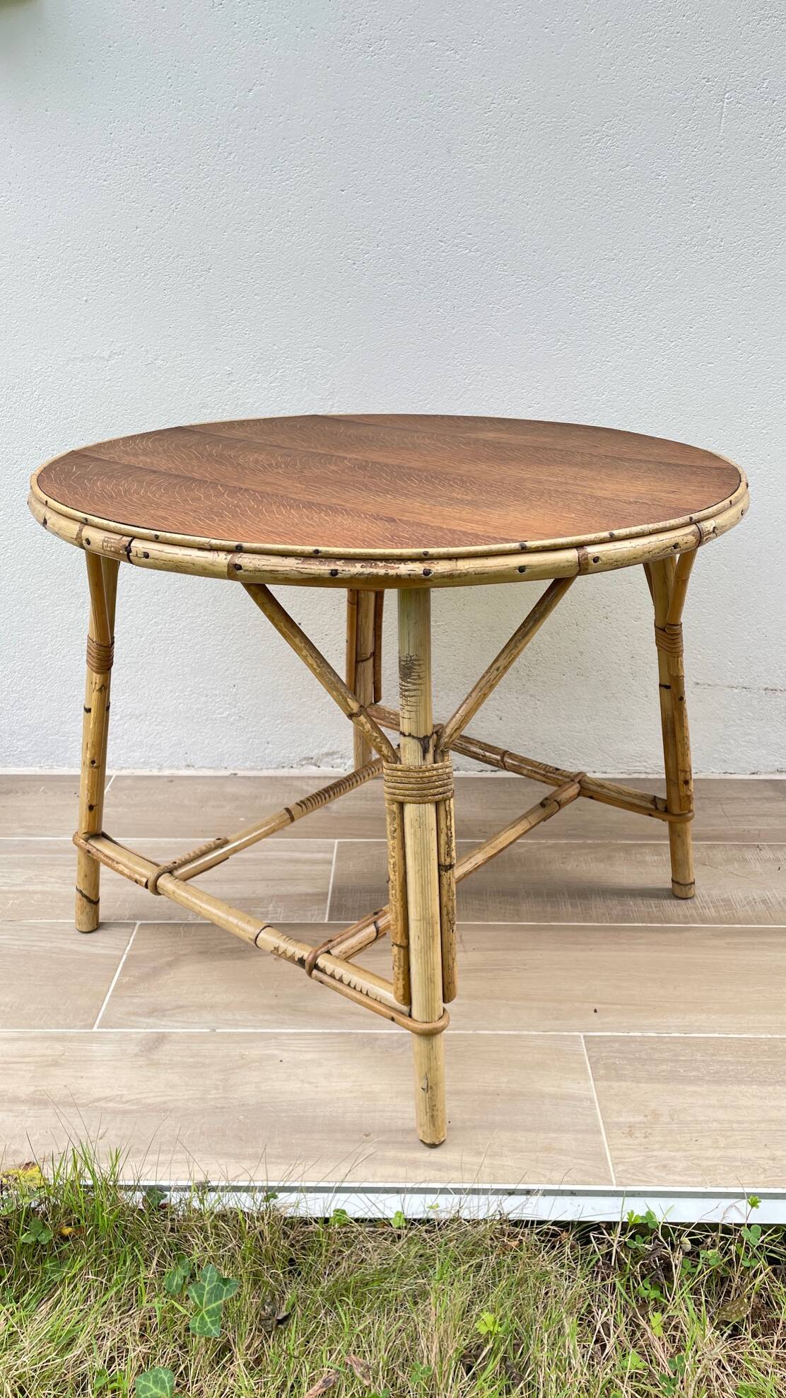 Round coffee table rattan and oak vintage