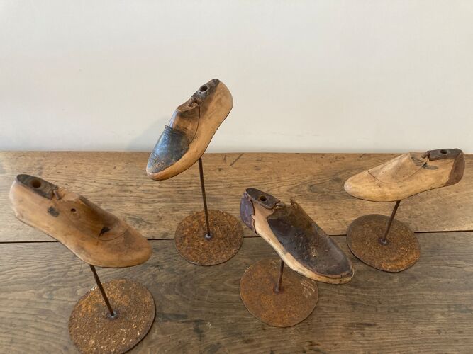 Embauchoirs, moules en bois pour fabrication chaussures