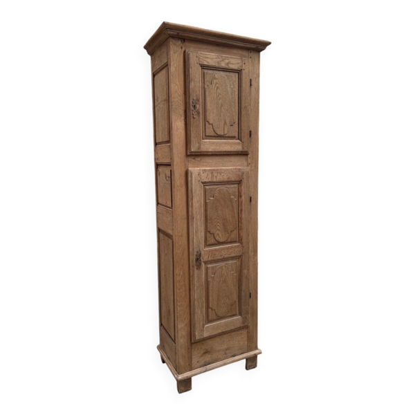 Petite armoire de château XVIIIème