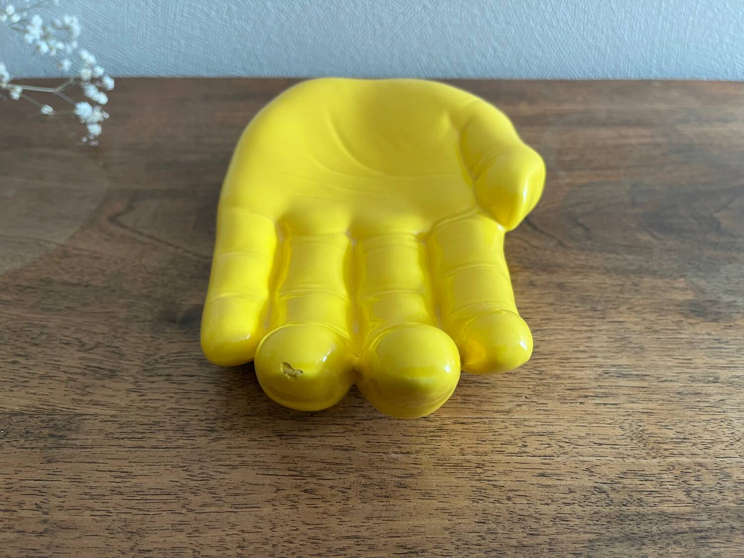 Empty ceramic hand pocket