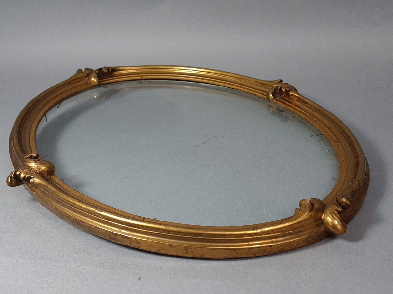 Old oval frame and glass foliage 40x30 cm wood stucco gilding gold leaf SB