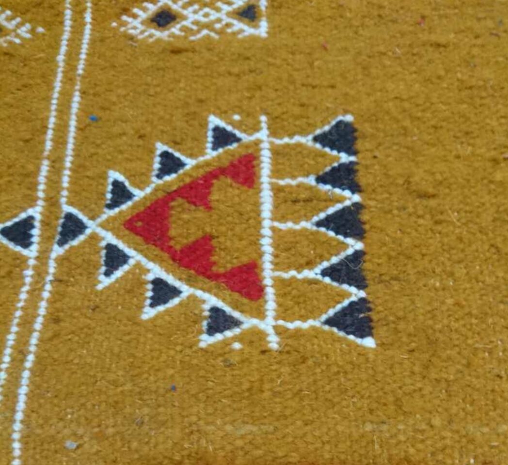 Yellow in 105x65cm wool Kilim rug