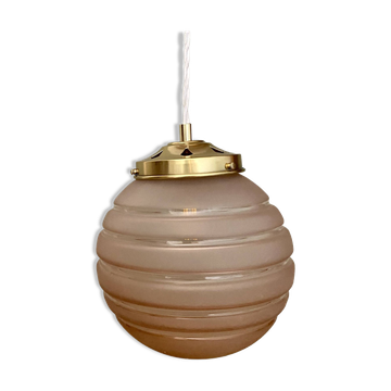 suspension globe vintage en verre dépoli rose