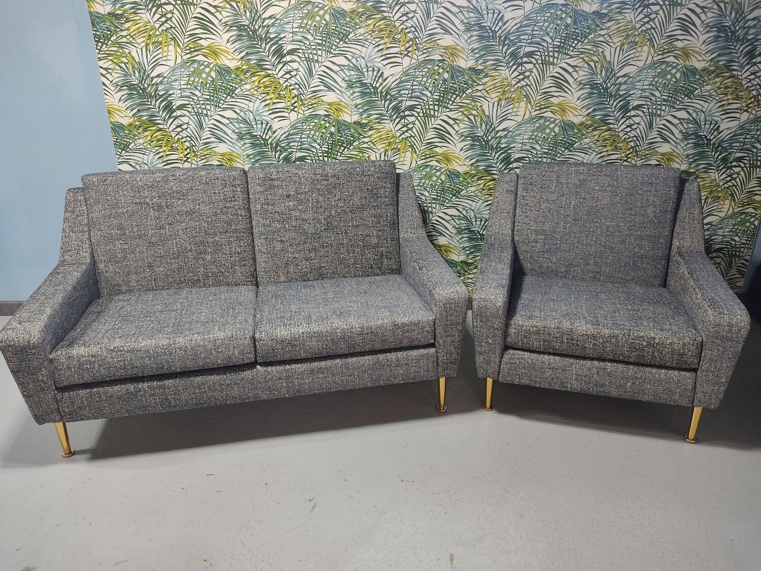 Airborne sofa and armchair