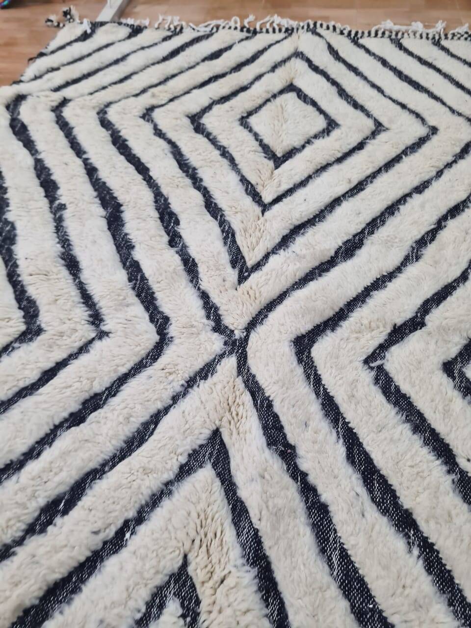 Handmade wool Berber rug 300X200 cm