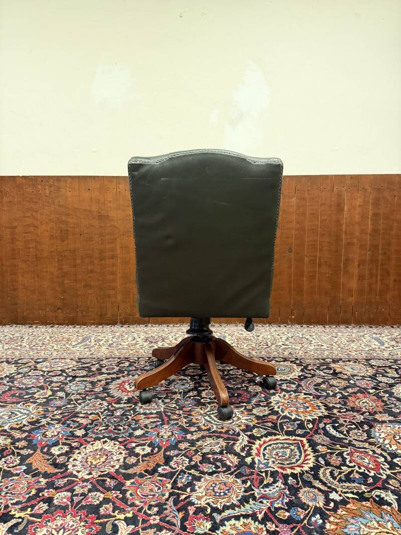 Chaise de bureau Chesterfield anglaise verte