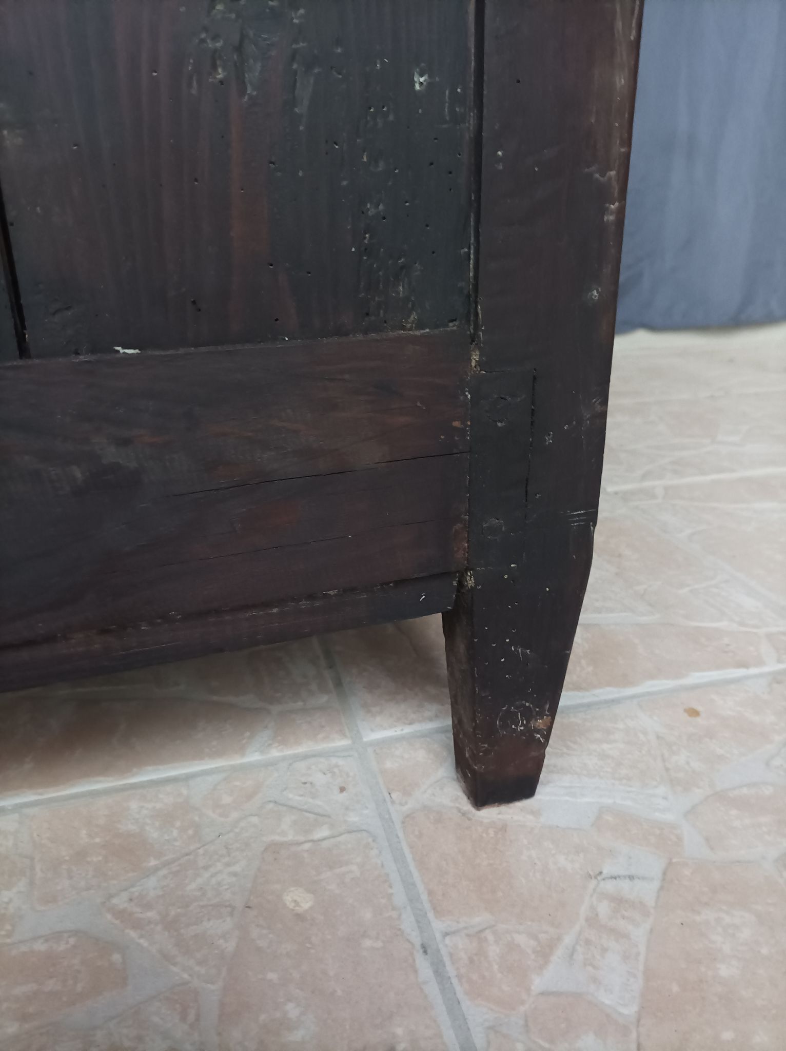 Louis XVI chest of drawers 18th