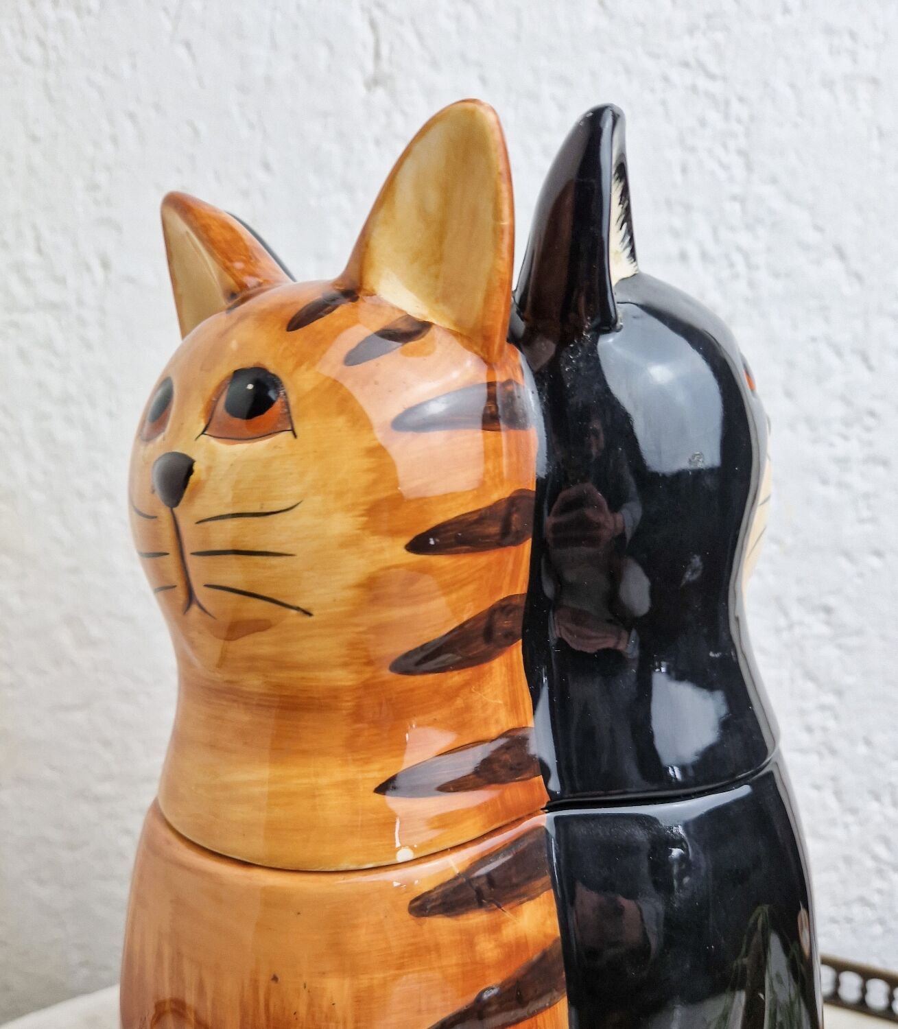 Cat cookie jar, ceramic cookie jar three vintage cats
