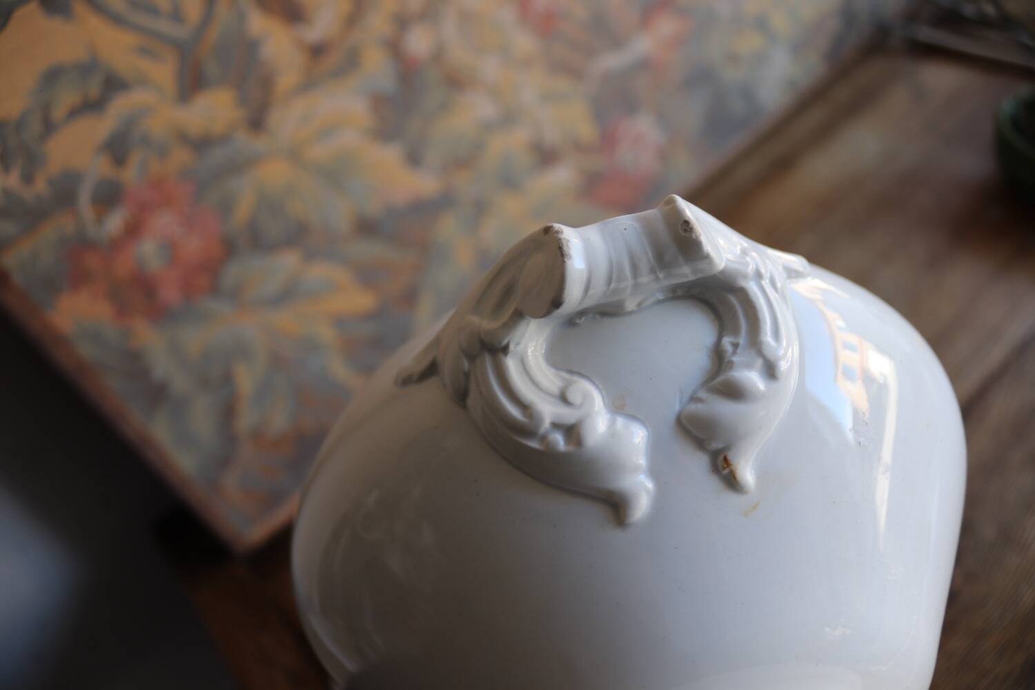 Antique white soup tureen in ironstone – Sarreguemines