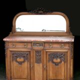 Buffet with mirror in solid walnut. Late 19th century, beautiful piece.