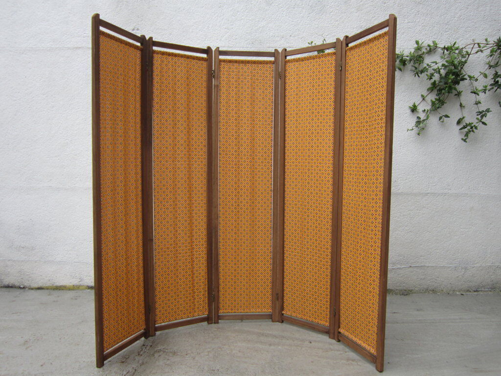 Screen 5 years 60 wood and fabric leaves