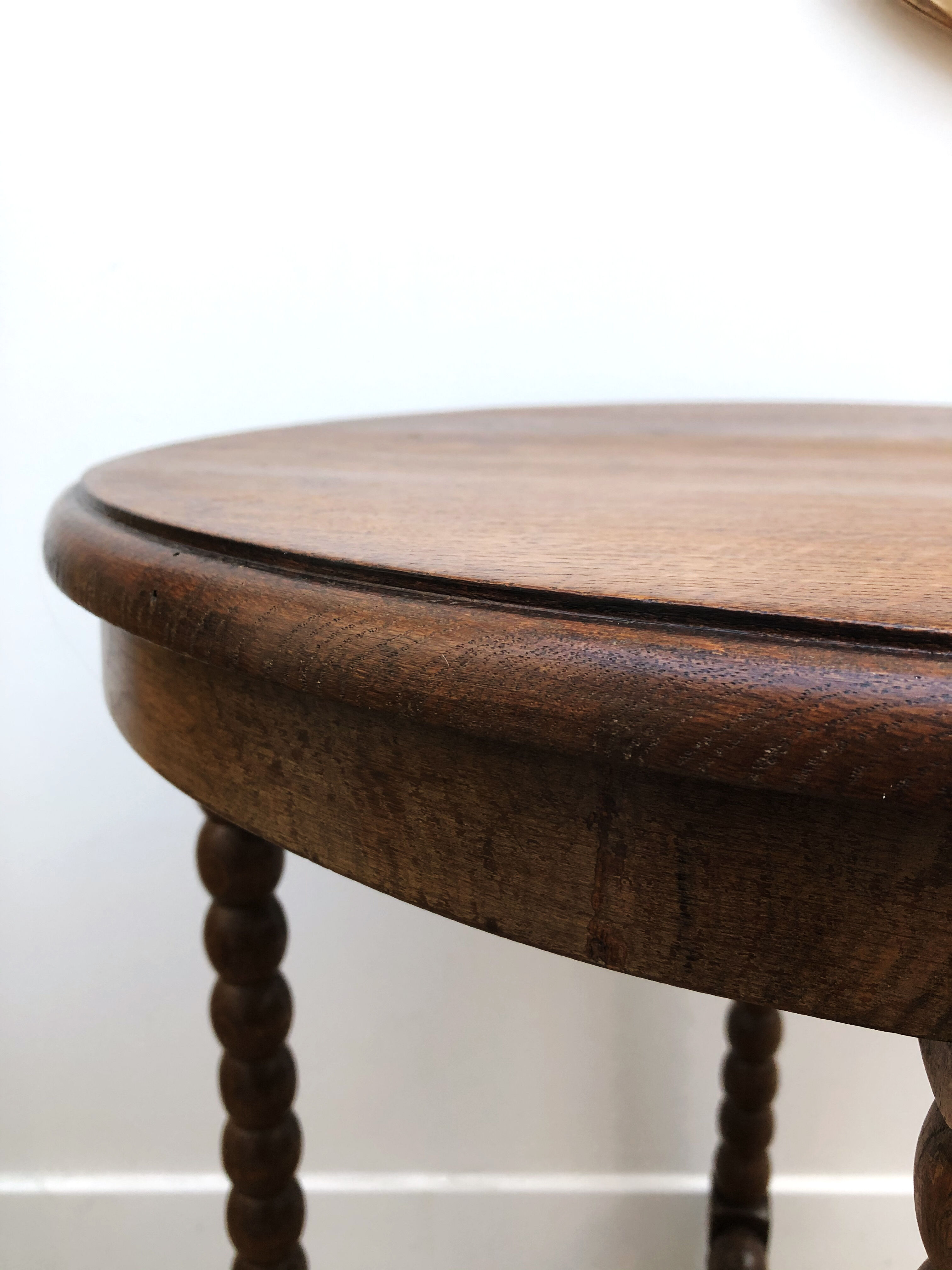 Turned wooden healing