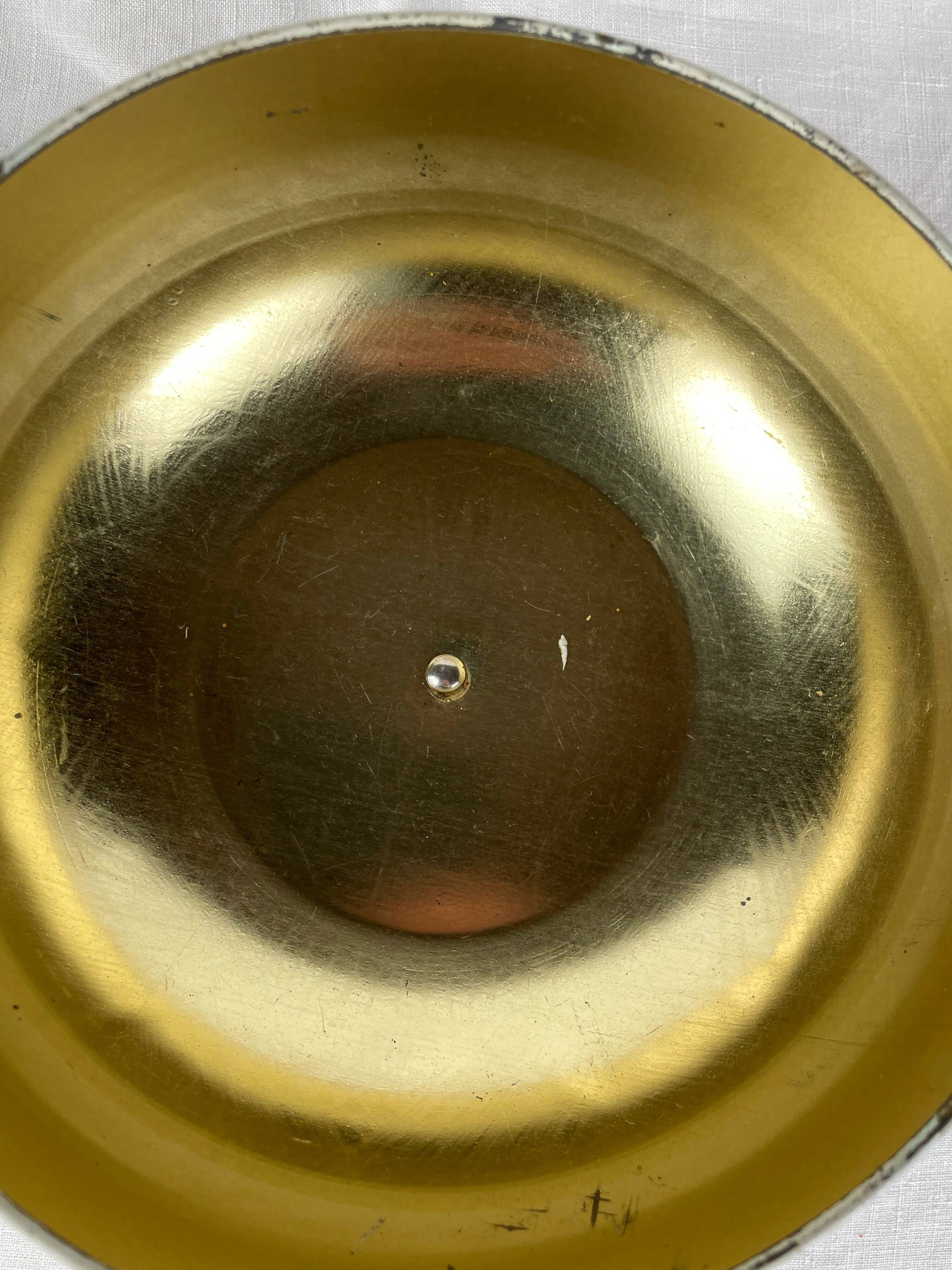 Iron box made in Belgium