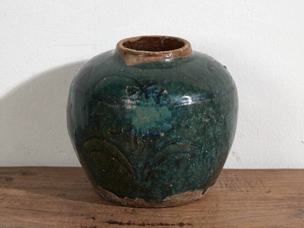Antique vase with floral patterns (circa 1820) #35