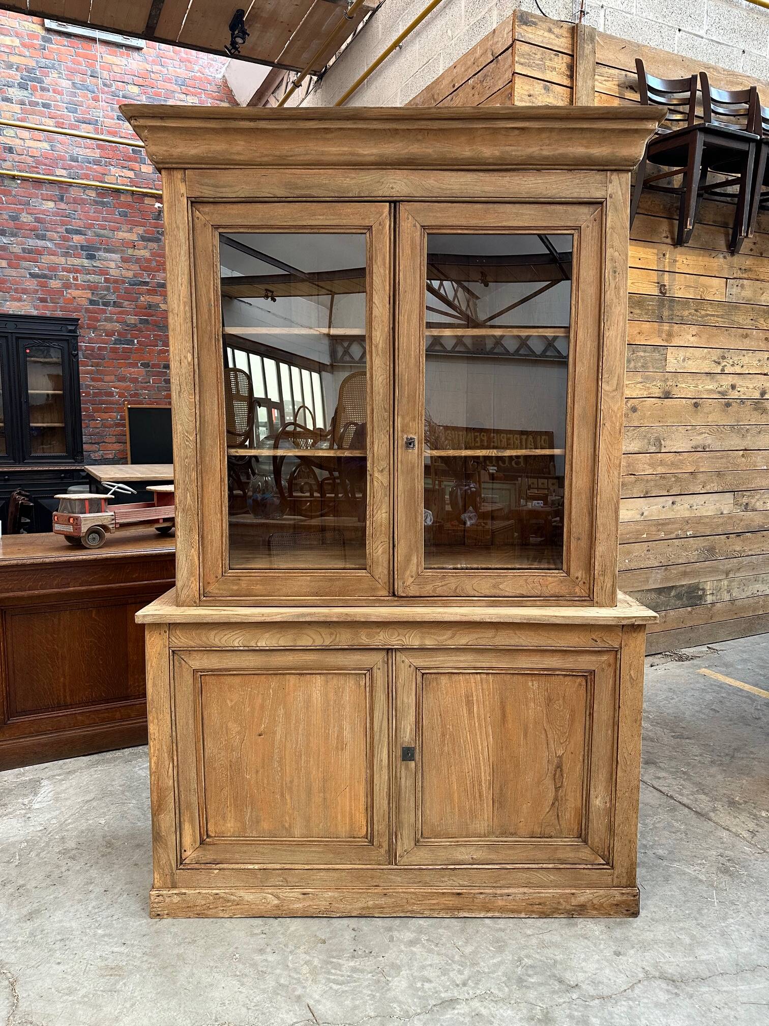 Solid oak dresser, late 19th century