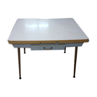 Table formica bleue