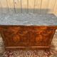 Commode époque Louis Philippe loupe de noyer marbre gris veiné