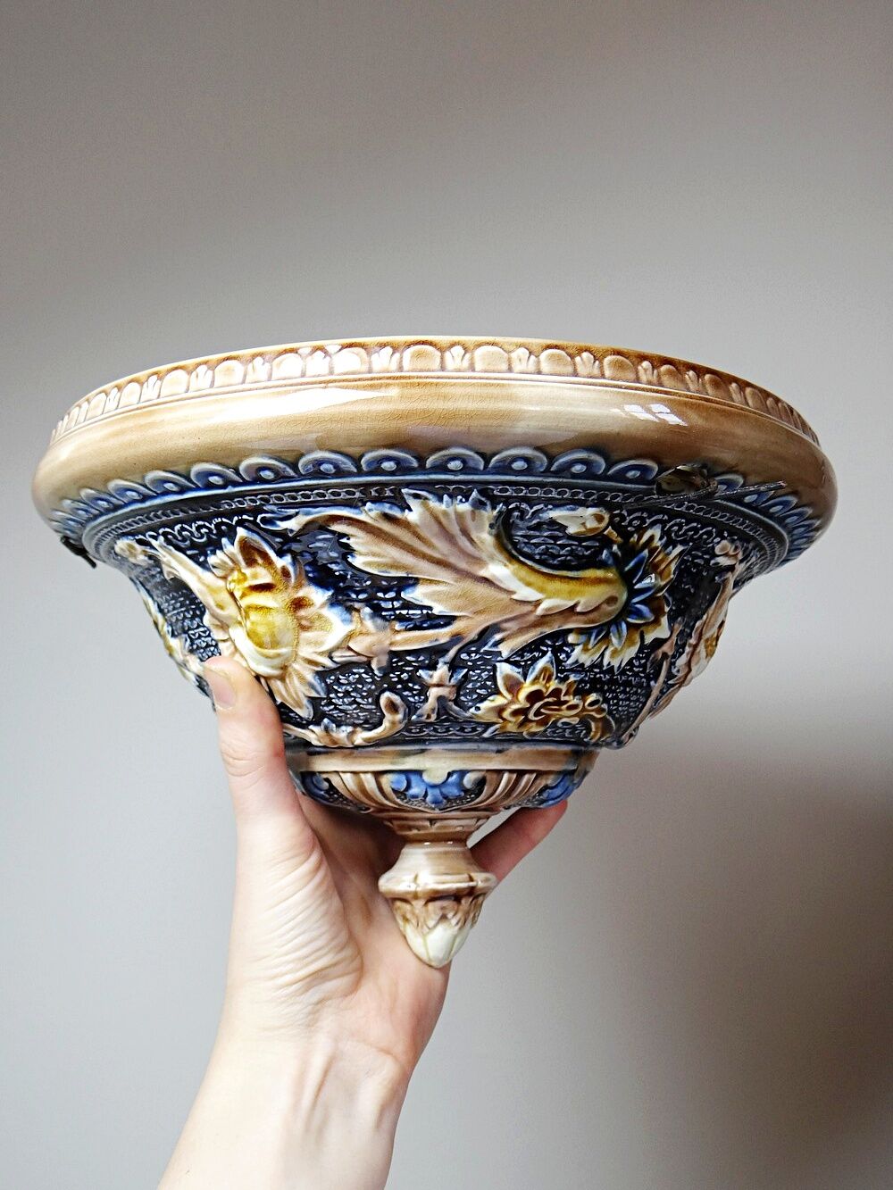 Antique hanging planter from the early 19th-20th century in Art Nouveau majolica.