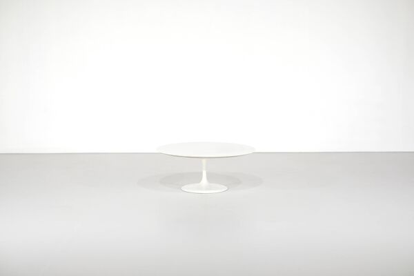Table basse '' Tulip '' stratifiée par Eero Saarinen pour Knoll, États-Unis.