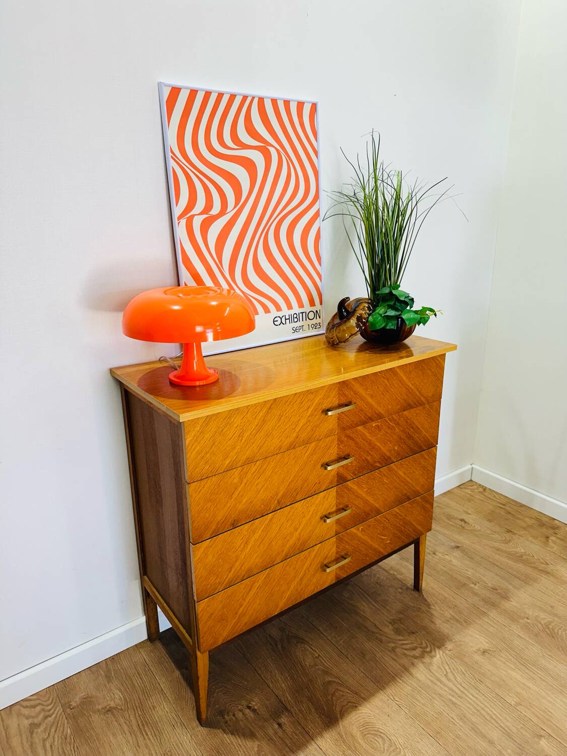 60s chest of drawers
