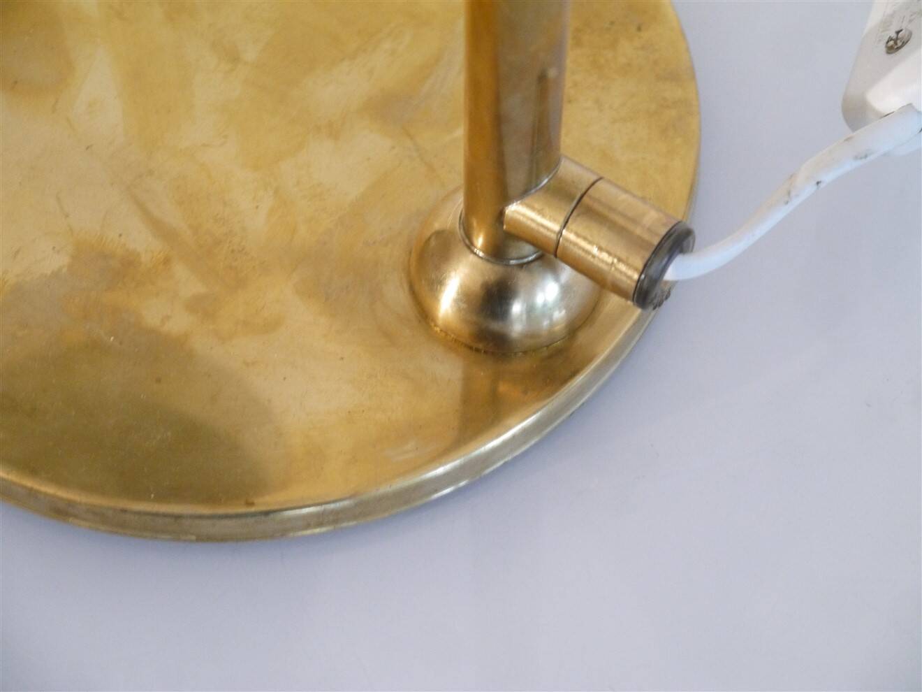 Scandinavian lamp in metal and brass from the 1970s.