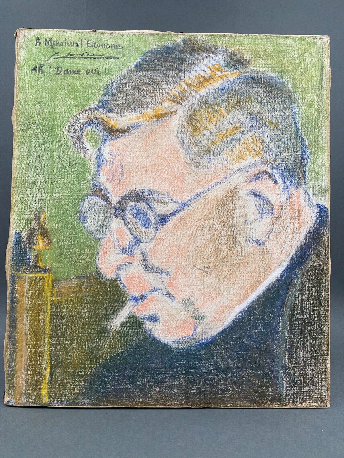 Pastel signé homme à la cigarette