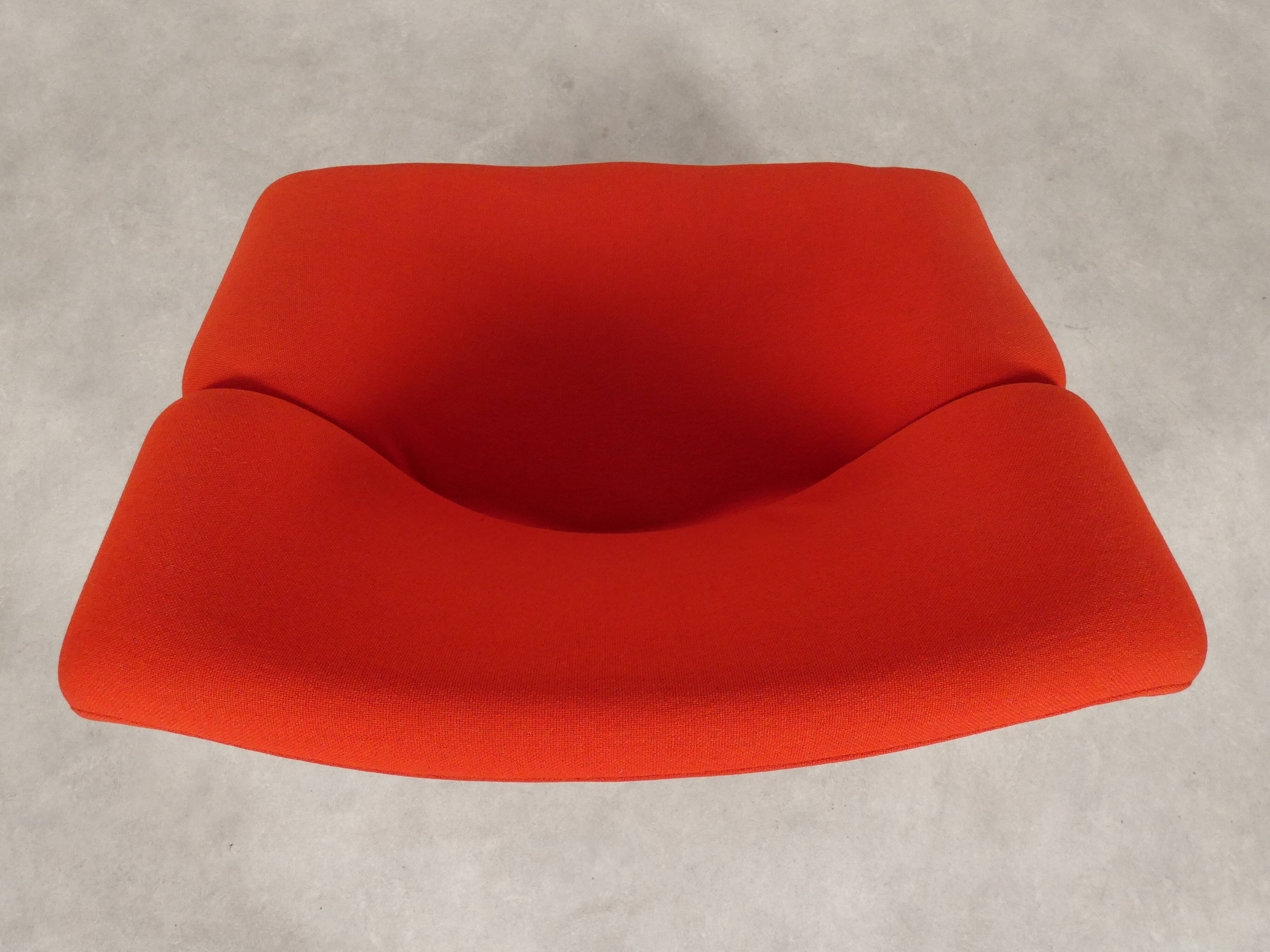 Artifort F598 - 'M-chair' by Pierre Paulin