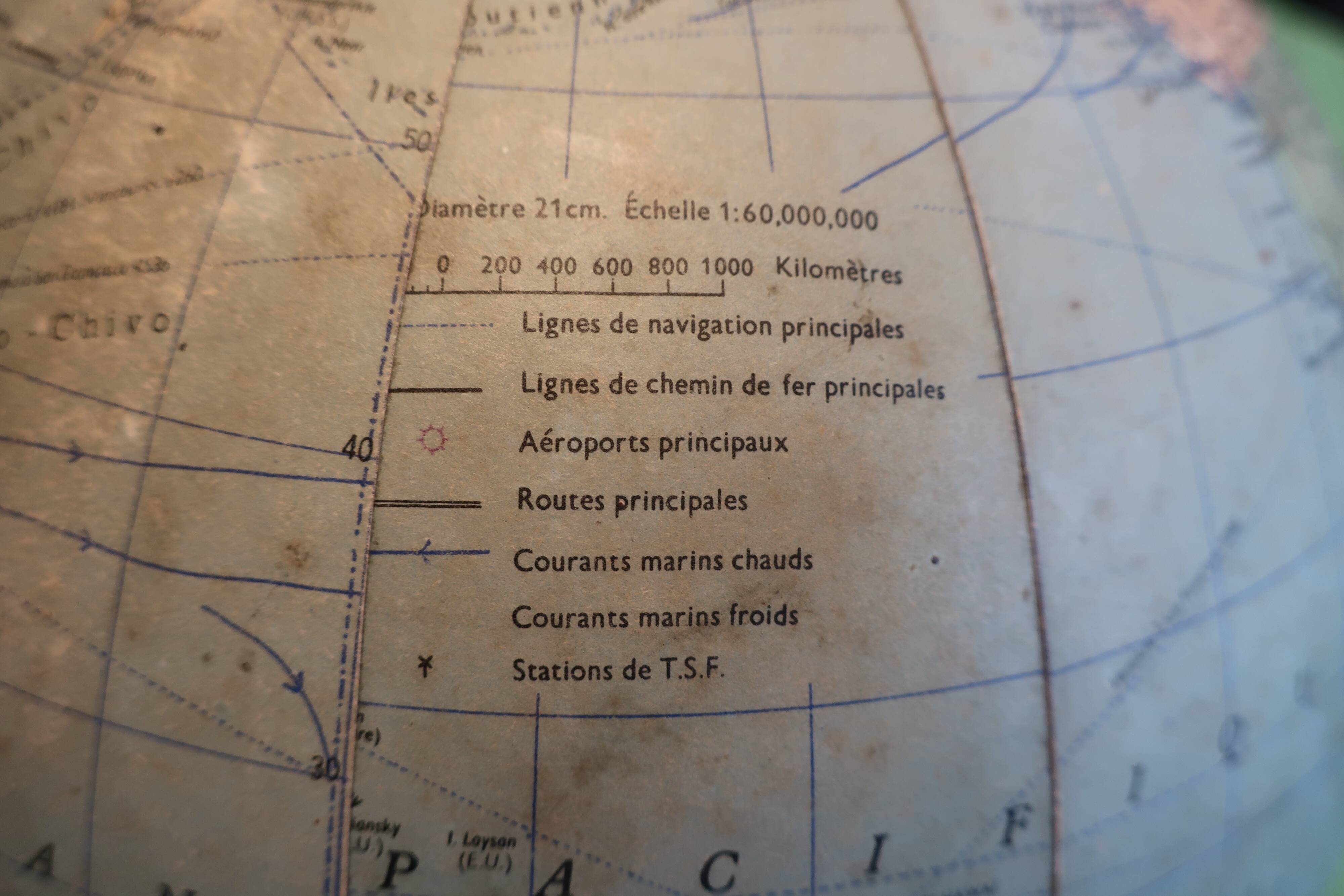 Taride terrestrial globe 1962 aluminum base