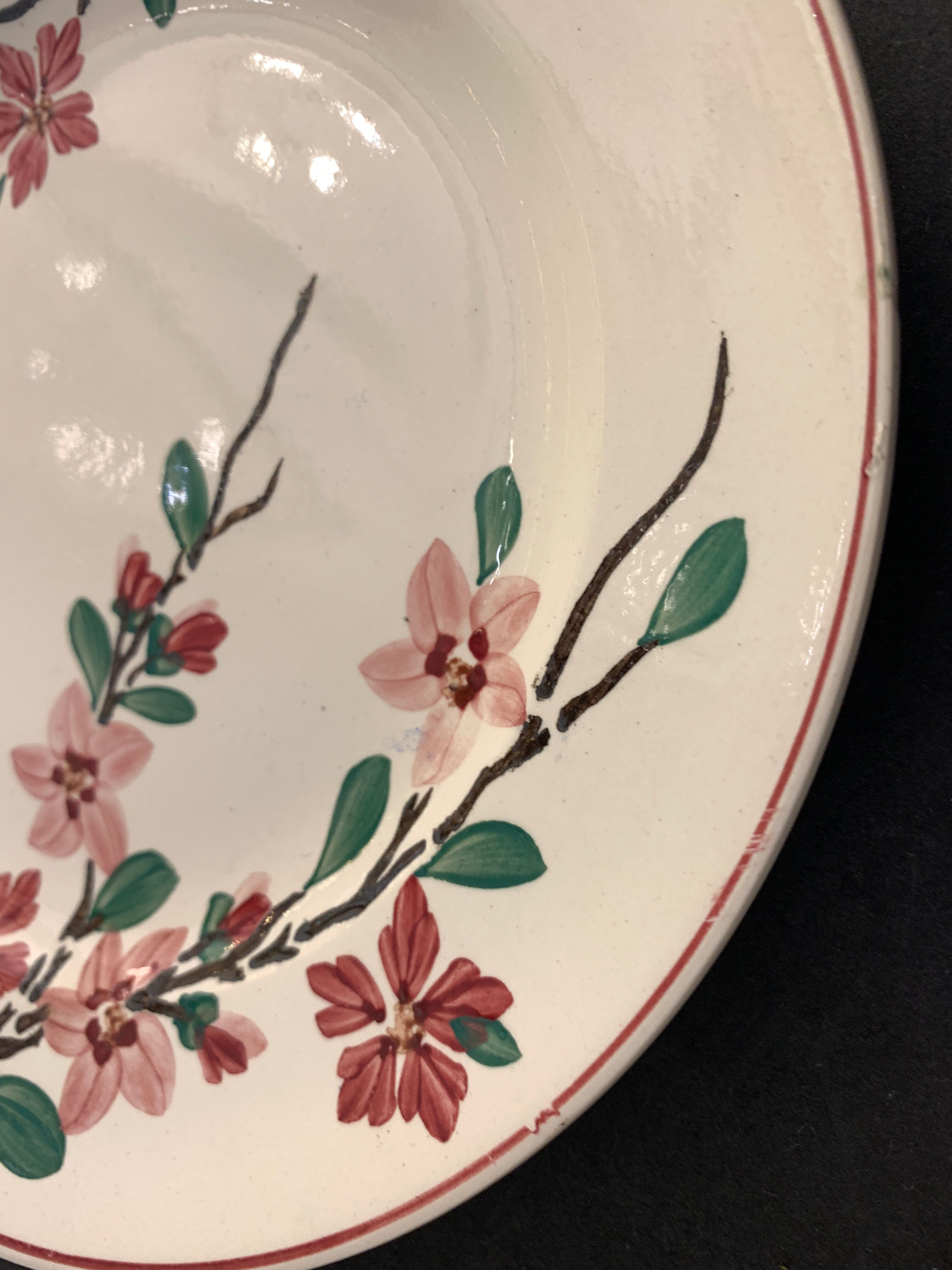 5 assiettes à dessert Digoin Sarreguemines, modèle Aigues Vives, 1940