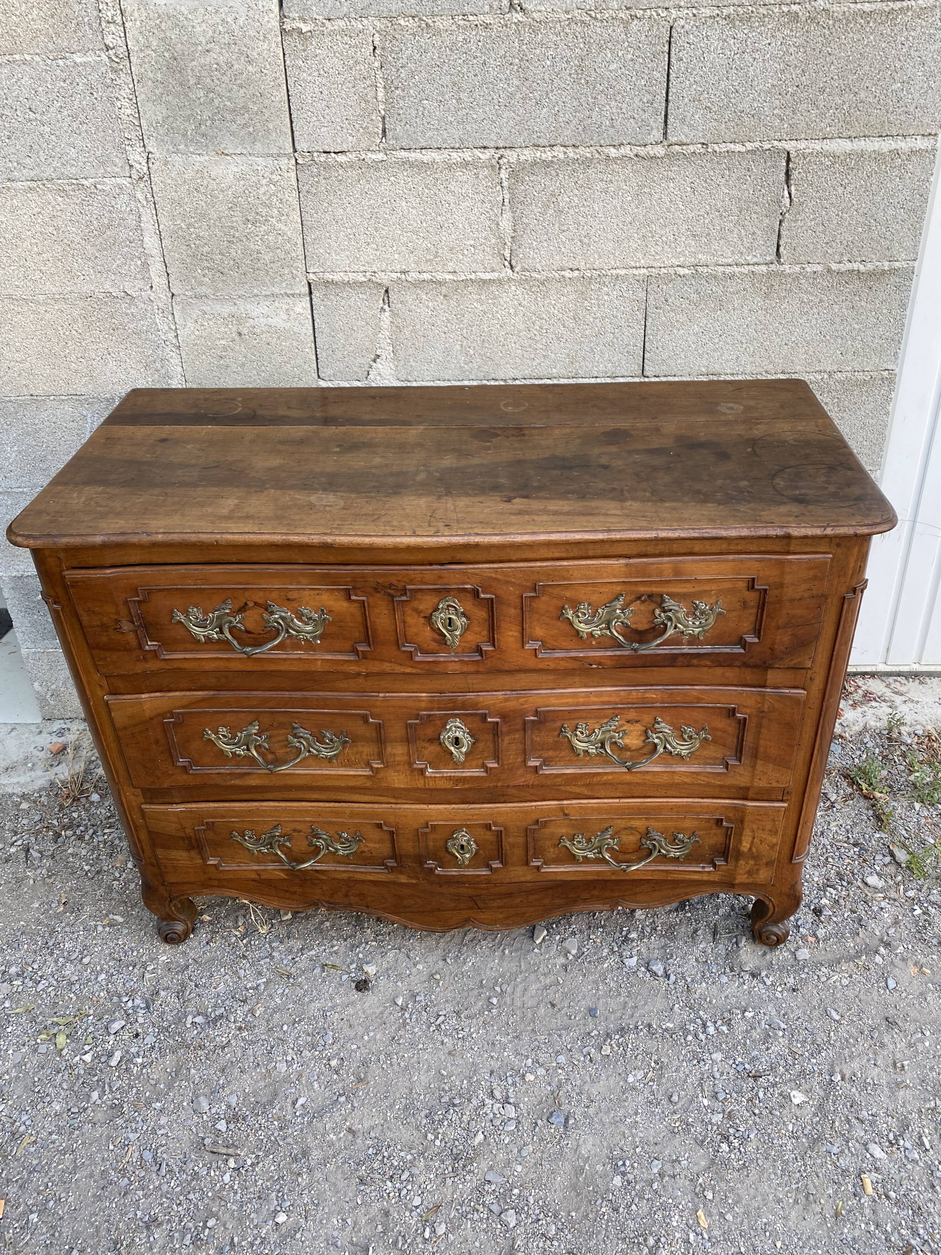 Commode Louis XV walnut 18th