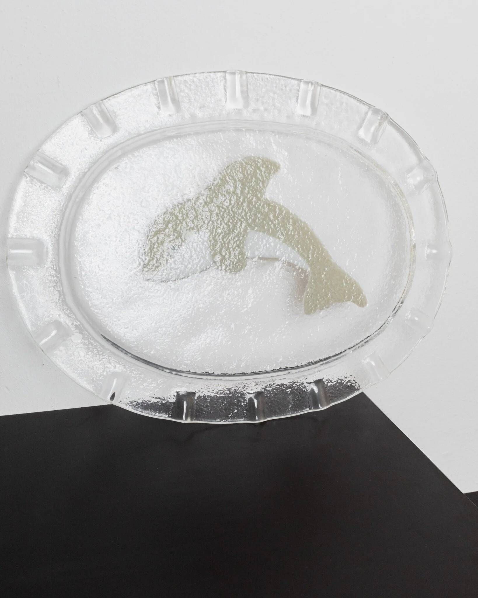 Vintage Murano glass serving platter with dolphin decoration, Italy, 1980s.