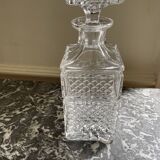 Vintage crystal decanter diamond tip