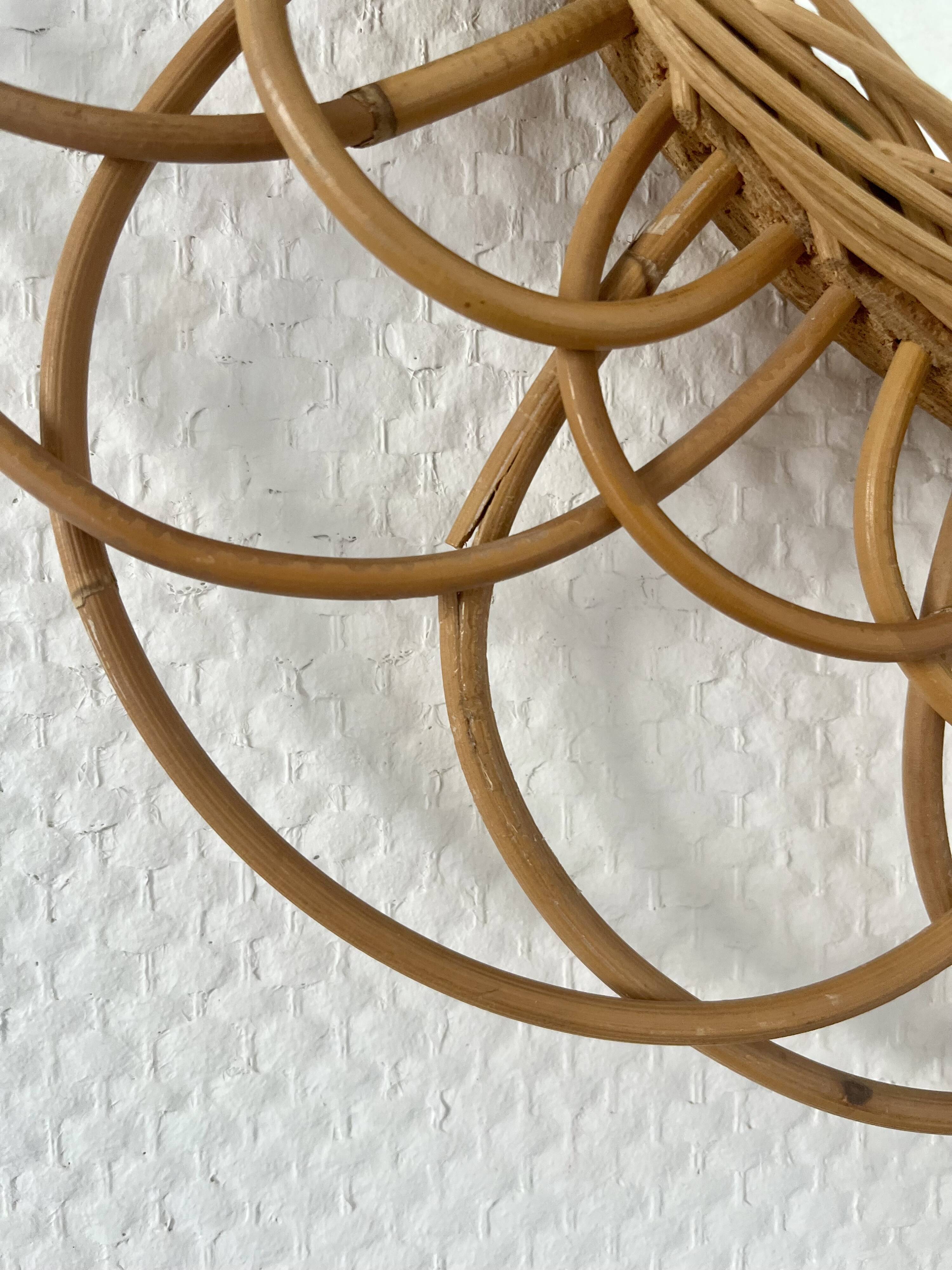 Vintage rattan flower mirror