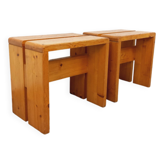 Paire de tabourets Charlotte Perriand Les Arcs vintage en pin des années 60 70