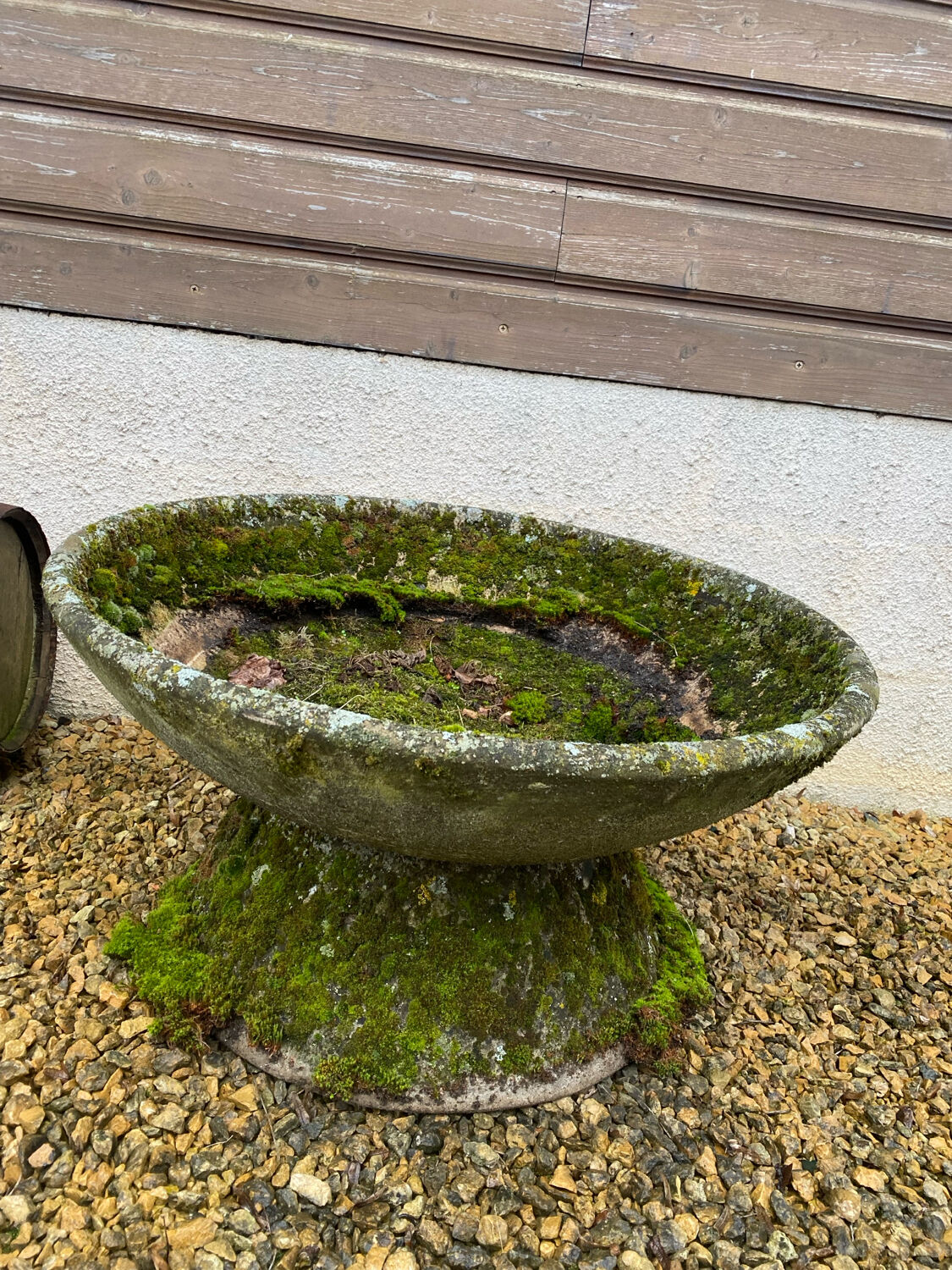 Eternit planter