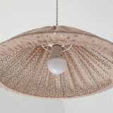 Suspension ajourée forme conique "Malala broderie anglaise"