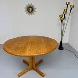 Antique round Scandinavian dining table from the 70s with 1 solid wood extension